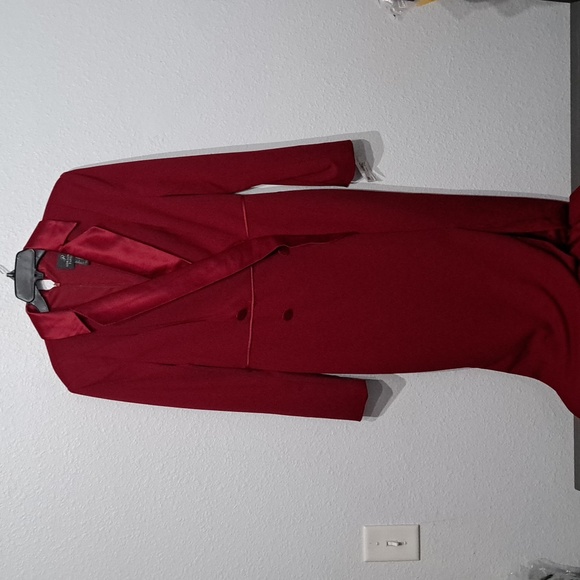 Adrianna Papell Red Crepe Tuxedo Gown - Picture 9 of 14